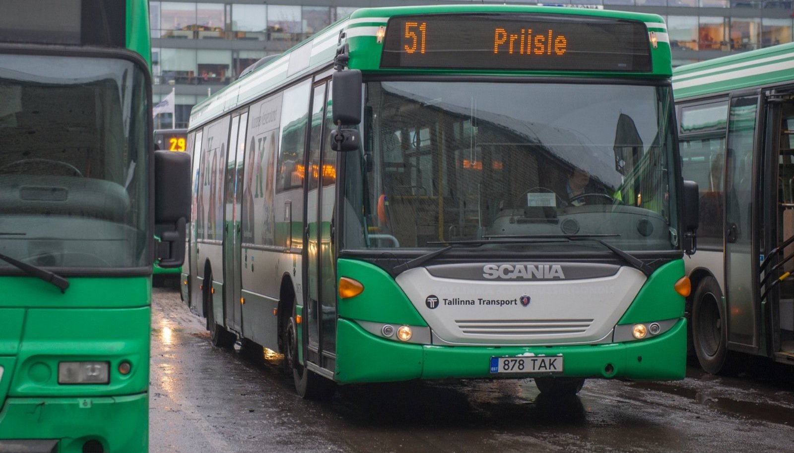 Автобус номер 151. Пассажирский автобус номер 51. Tallinn transport.