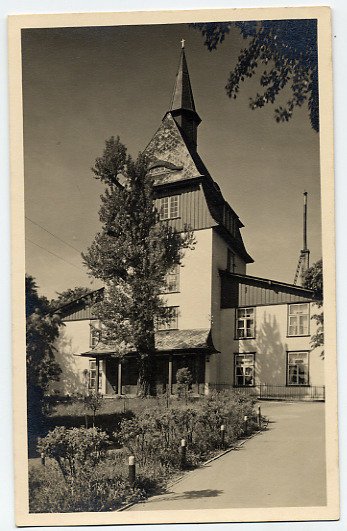 Tänase Vana-Veerenni tänava ääres asunud metodistikirik, mis põles märtsis 1944.
