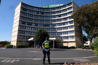 Holiday Inn hotell Melbourne'i lennujaamas. Sellest hotellist on alguse saanud 13 inimesega viirusepuhang.