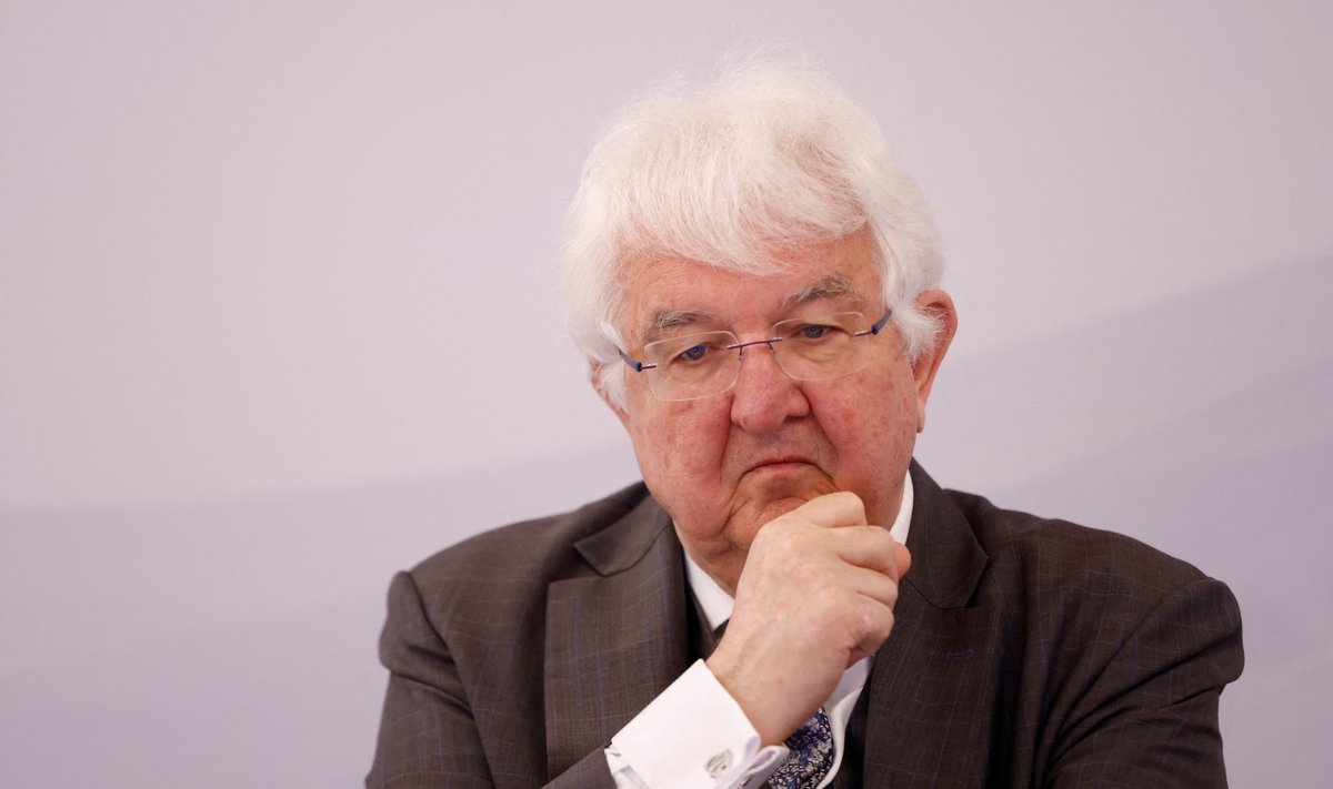 Nö pistrike (ingl k hawks) ehk keskpanga agressiivseima lähenemise pooldajate hulka kuuluvad muuhulgas Austria, Saksamaa, Belgia ja Hollandi keskpankurid. Pildil Austria keskpankur Robert Holzmann.