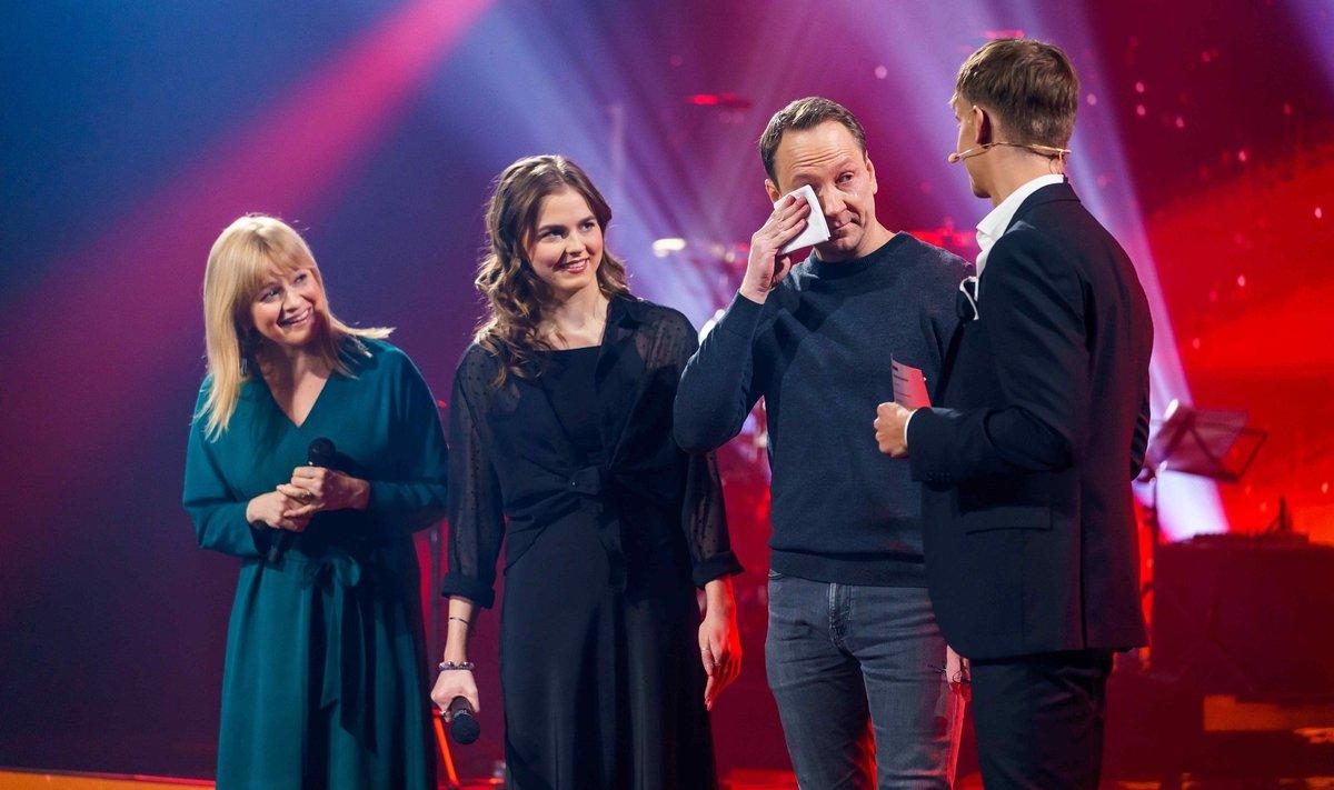 Hanna-Liina Võsa, Martine Margna, Teet Margna ja Jüri Pootsmann "Salalaulus".