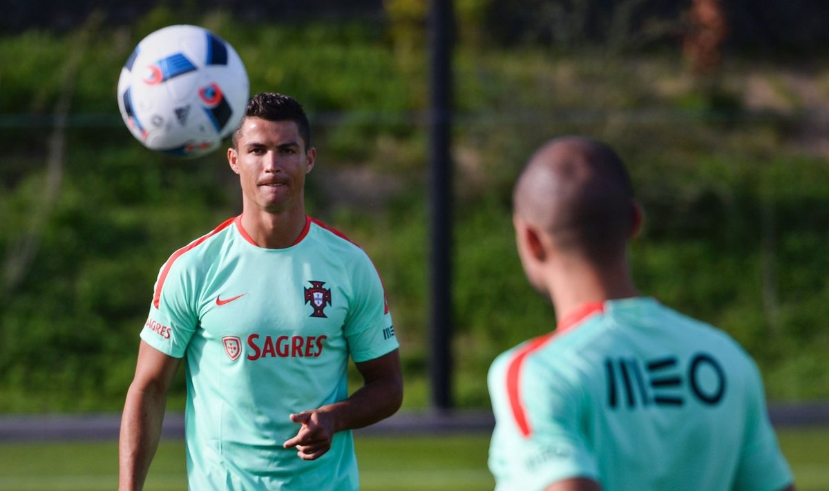 Cristiano Ronaldo taasühines pärast lühikest puhkust Portugali koondisega