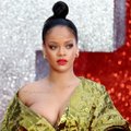 Kümne minuti video! Rihanna näitab ette, kuidas õigesti nägu jumestada, kui oled kaalus juurde võtnud
