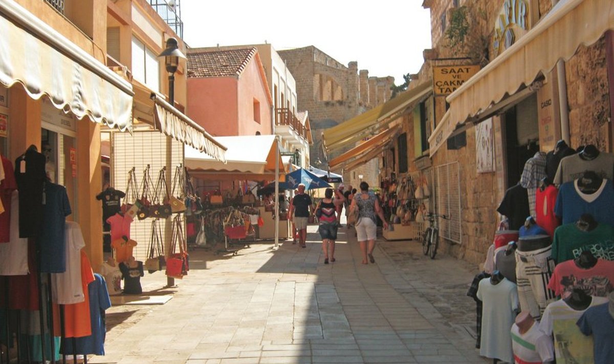 Famagusta vanalinna ostutänav.