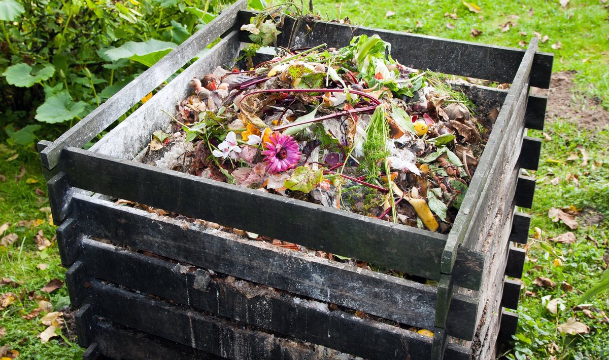 Koduse kompostri juures on oluline, et sel oleks õhu juurdepääs, seega sobivad kompostriks ka laudadest kokku löödud kastid.