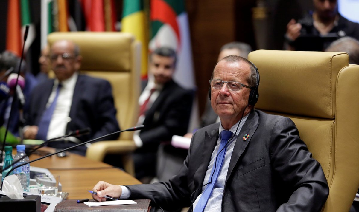 Martin Kobler, a Special Representative and Head of the UNSMIL attends the meeting of Libya's neighbouring countries in Algiers