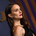 KLÕPS | Petmisskandaali tiritud Natalie Portman väisas Los Angelese tänavaid napis mustas „kättemaksukleidis“