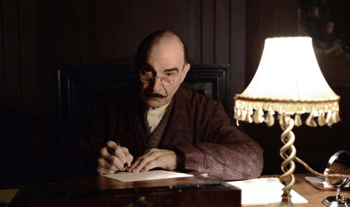 Poirot võlgneb suure osa oma praegusest populaarsusest David Suchet’ mängitud tegelasele. Aastatel 1989–2013 valmis sarjale „Poirot” kokku 70 osa.