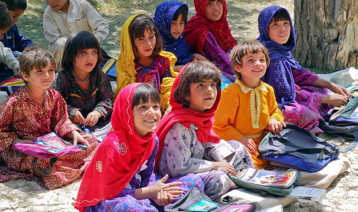 Koolilapsed Afganistanis