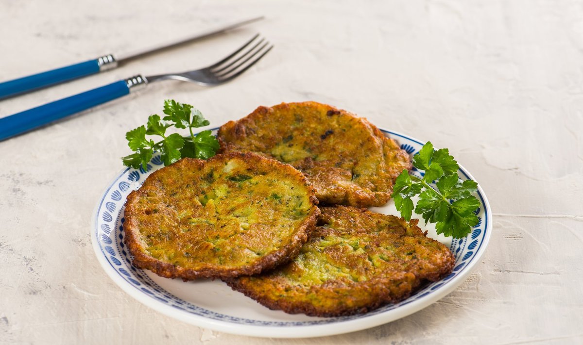 Mucver.,Traditional,Zuccini,Mucver.,Mucver,Is,A,Turkish,Fritter,Or