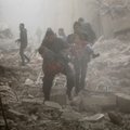 VIDEO ja FOTOD: Vaatluskeskus: Süüria mässuliste käes olevas piirkonnas hukkus pommitamises 45 tsiviilisikut