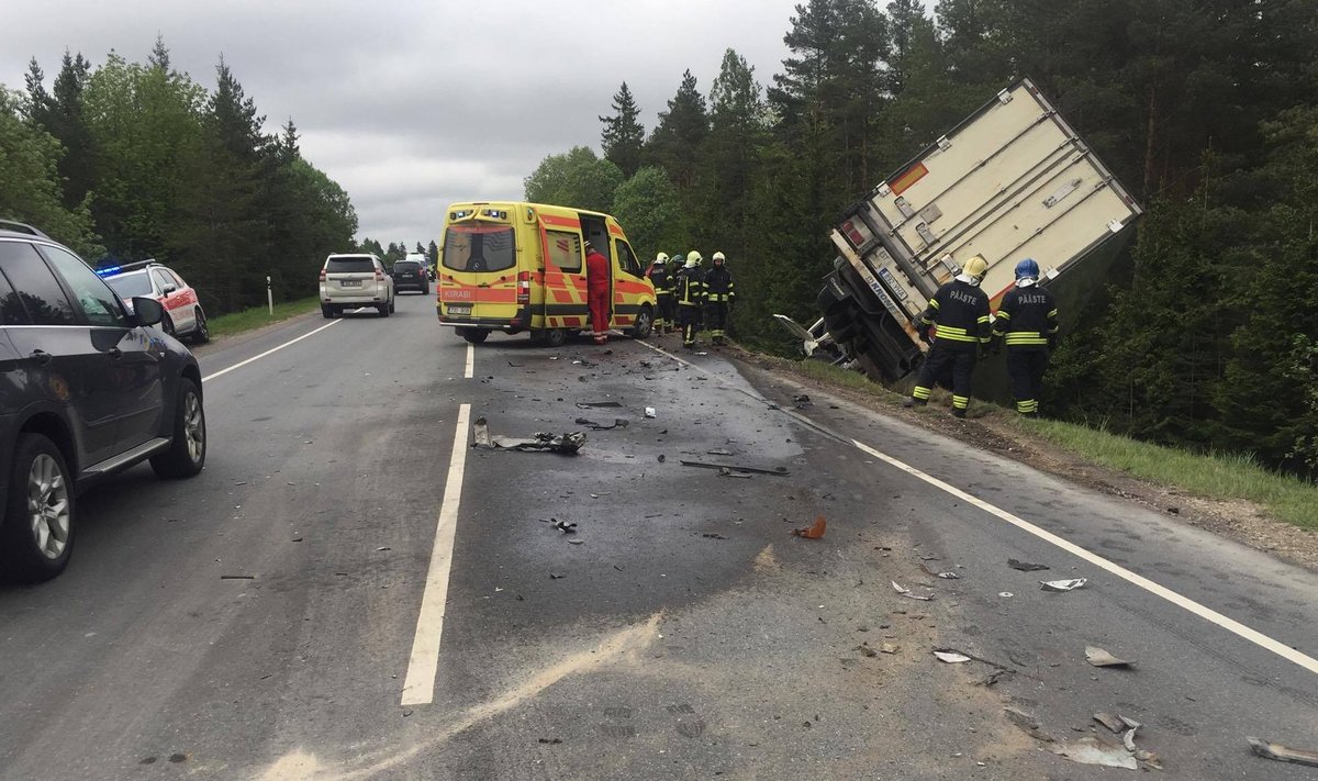 Liiklusõnnetus Tallinna-Haapsalu maanteel