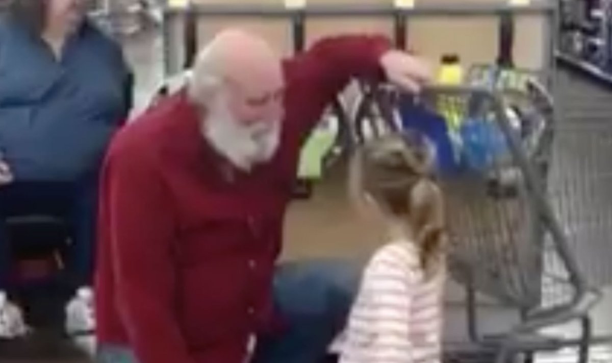 Väike tüdruk pidas habemikku jõuluvanaks ja too mängis lahkelt kaasa