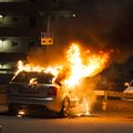 DELFI VIDEO ja FOTOD STOCKHOLMIST: Husbys põlesid öösel taas autod