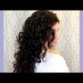 VIDEO: Nutikas meetod, kuidas T-särgi abil juuksed lokki saada