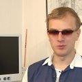 VIDEO | 32-aastaselt edukalt arhitektilt Jakobilt röövis ajukasvaja silmanägemise, aga heade inimeste abiga võib temast taas nägija saada