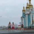 NÄDALA ÄMBER: Lufthansa pidi kustutama jalgpalli MM-i reklaamklipi, mis filmiti Ukrainas
