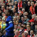 Ahviliigutus Liverpooli staadionil viis 59-aastase mehe trellide taha