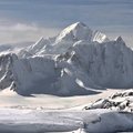 Antarktika jää all peitub kilomeetrisügavune kuristik