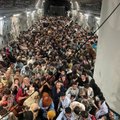 FOTO | USA õhujõudude transpordilennuk viis Kabulist minema 640 afgaani