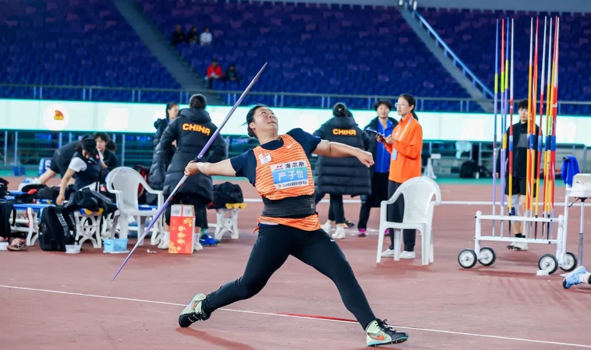 Yan Ziyi püstitas uue isikliku rekordi, millega ta tõusis maailma hooaja edetabeli liidriks.