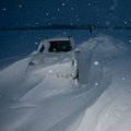 Venemaal jäid inimesed maanteel 16 tunniks lumevangi