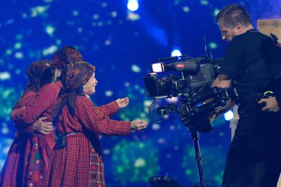 Eurovisioon 2012, Bakuu, Natalja Pugatšova on kõige väiksem, kuid kõige säravam