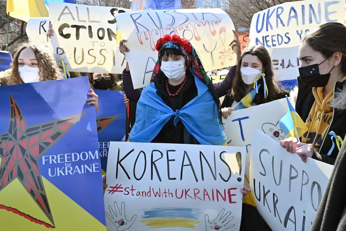 Корея ввела санкции против. Санкции Кореи против России. Южная Корея против Украины. Корея за Украину. Южная Корея и Россия.