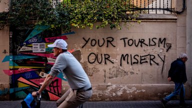 „Me peame kõrvaldama selle internetist!“ Barcelona kasutas kummalist meedet turistide peletamiseks