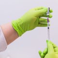Коронавирус после прививки: как сильно люди болеют и почему это происходит?