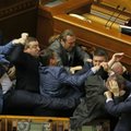 VIDEO ja FOTOD: Ukraina parlamendis toimus kaklus kommunistide ja svobodalaste vahel