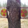 FOTOD: Tallinna lähedal metsas hoiatab kõhe silt radioaktiivsuse eest