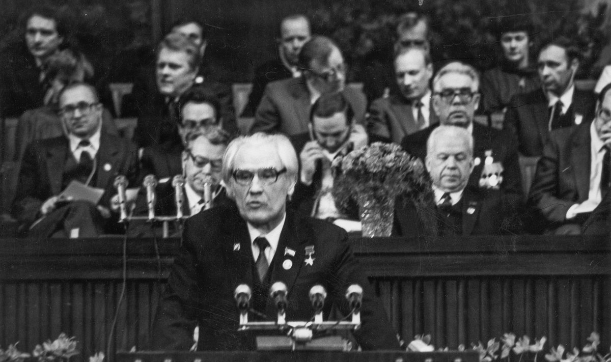 ARNOLD KOOP