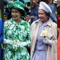 HIIGELGALERII: Pärleid, kübaraid ja ohtralt pastelseid toone: Kuninganna Elizabeth II 91 kõige kirevamat kostüümi läbi aegade