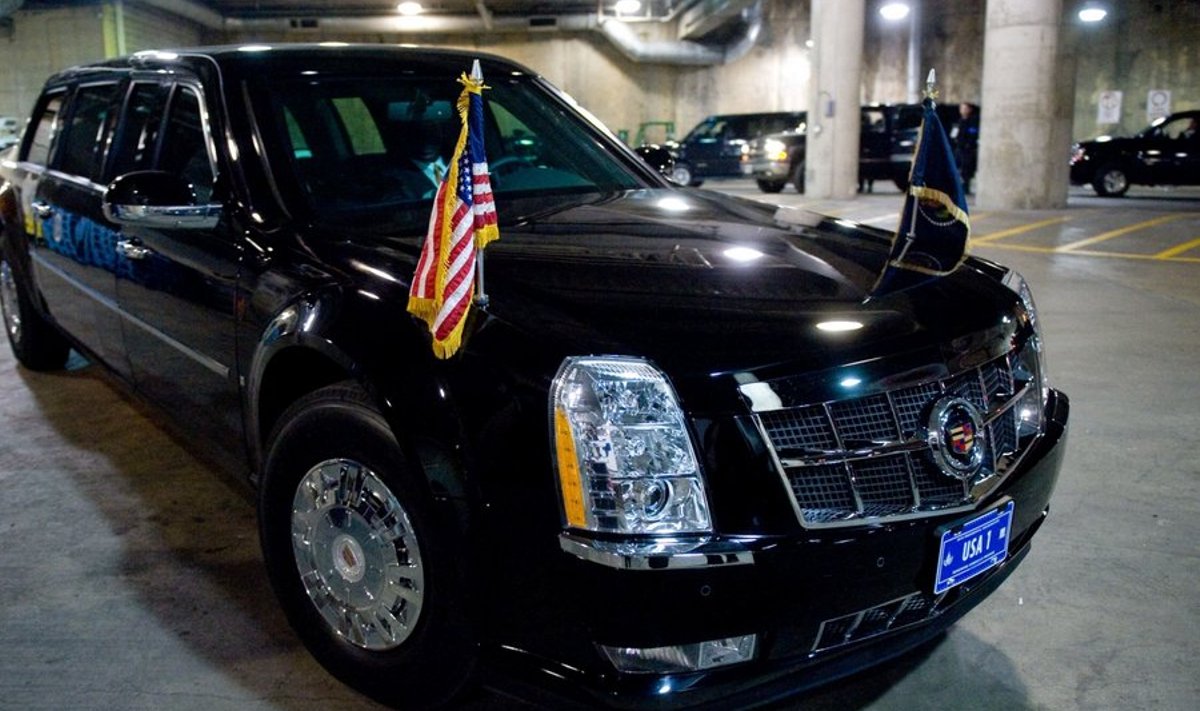 Barack Obama ametiauto "The Beast" pargituna Washingtonis.