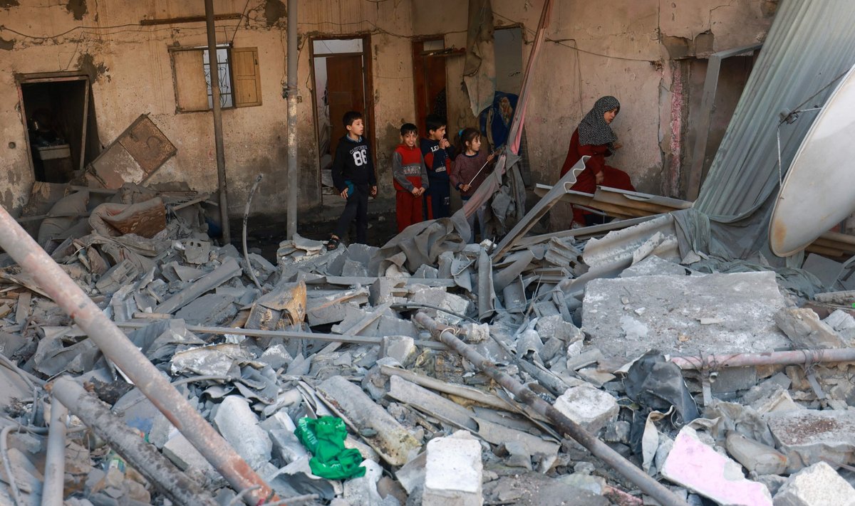 Purustused 2. detsembril Rafah' linnas. Iisraeli ofensiivi fookus on koondumas Gaza lõunaossa.