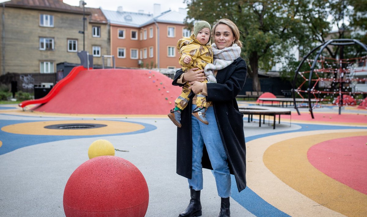 OHT JÄÄDA MIINUSESSE: Vandeadvokaat Mari Anne Rohtla on beebi kõrvalt peaaegu terve aasta tööd teinud. Ta ütleb, et kogu aeg peab ise jälgima, et miinustesse ei jääks: mõnel korral ongi ta pidanud SKA-le hüvitist tagasi maksma.