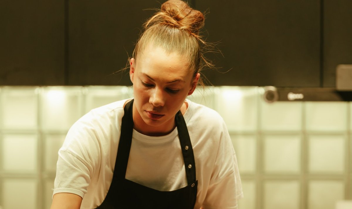Jana Guzanova tunneb „MasterChef Eesti“ esimese saatevõitjana endal missiooni anda profikokandusse oma
panus.
