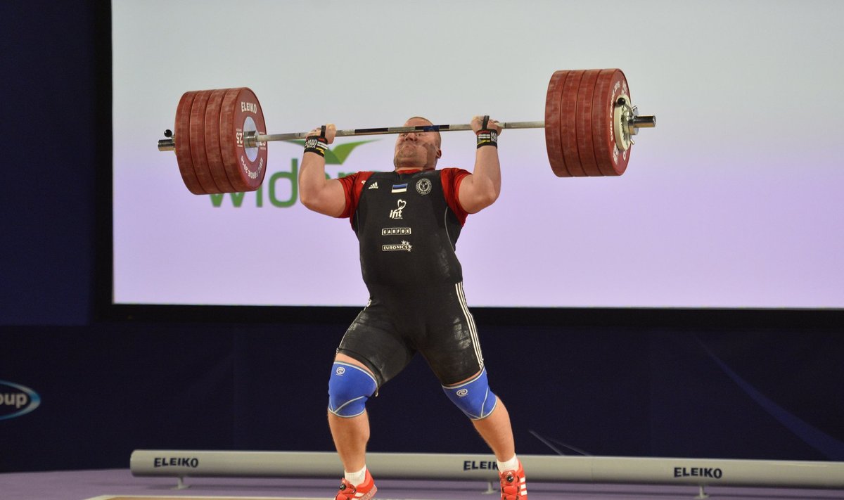 Tõukamises Eesti rekordi 253 kiloni viinud Mart Seimile võis isegi natuke varu jääda.