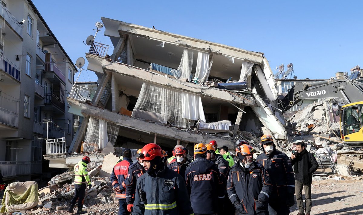 VAREMED: Elâzıği piirkonda tabas 6,7-palline maavärin, milles hukkus praegustel andmetel 41 inimest.