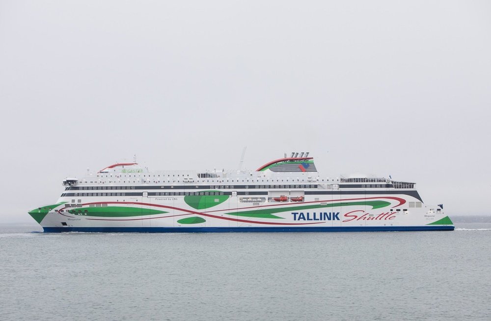 Tallink ee. Tallink Megastar. Star корабль Tallink. Новый паром Таллинк. Паром Таллинк в Эстонии в порту.