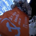 VIDEO | Uskumatu! Vene astronaudid heiskasid avakosmoses nõukogude võidulipu