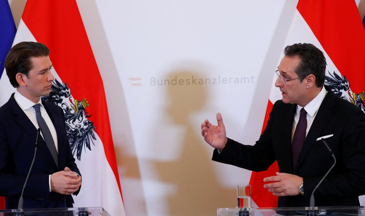 Austria asekantsler Heinz-Christian Strache (paremal) peab nägema, kuidas kantsler Sebastian Kurz tema kulul toetust kasvatab.