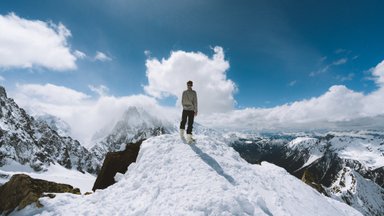 В Норвегии уже третий месяц ищут 22-летнего биатлониста