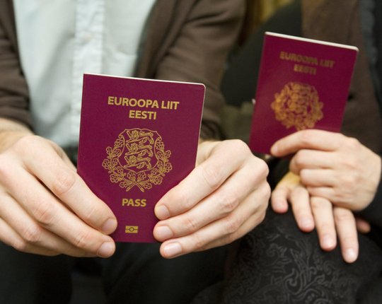 Эстонскую туристку не пустили на рейс, поскольку ее паспорт признали недействительным. Департамент: это наша ошибка