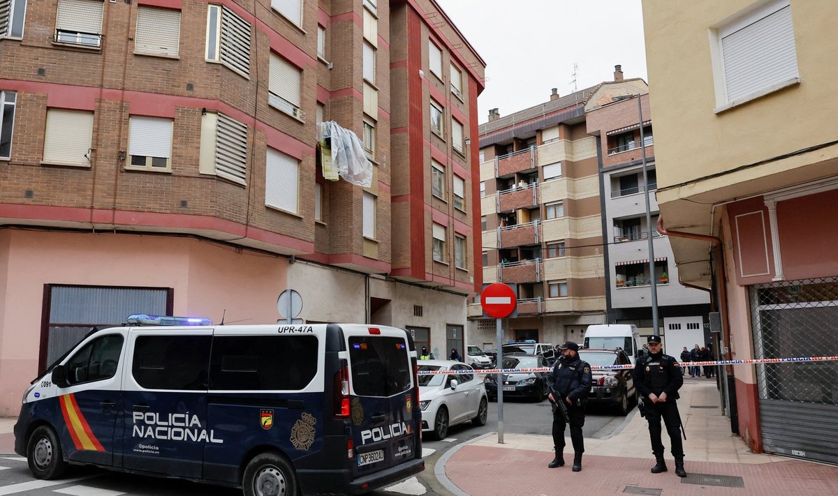 Hispaania politseinikud kirjapommide saatmises kahtlustatava pensionäri elukoha juures