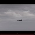 VIDEO: Vene ründelennuk käis Mustal merel end näitamas USA sõjalaevale