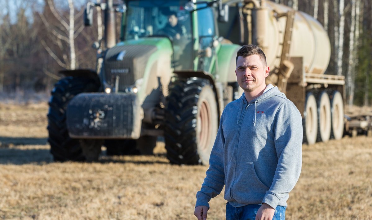 Põlvamaa noortalunik Marek Kruusla rõhutab, et eriolukorra väljakuulutamine päästaks põllumehe trahvidest, kui ta ei suuda põua tõttu oma kohustusi täita.