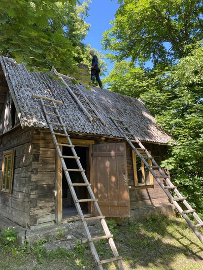 Henessi Schmidti talutare Jõgevamaal.