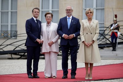 Prantsusmaa president Emmanuel Macron, Sirje Karis, Eesti vabariigi president Alar Karis, Brigitte Macron